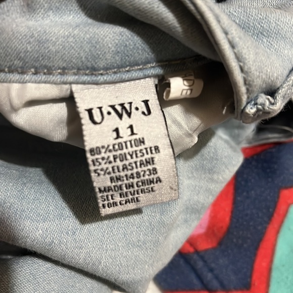 “Spring Time Jeans” - Picture 2 of 3